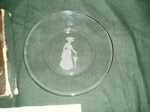 Avon christmas gift plate - gift,