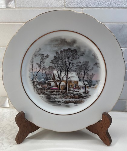 Avon collector plate - collector's,